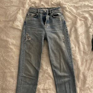 Zara light wash mom jeans size 0